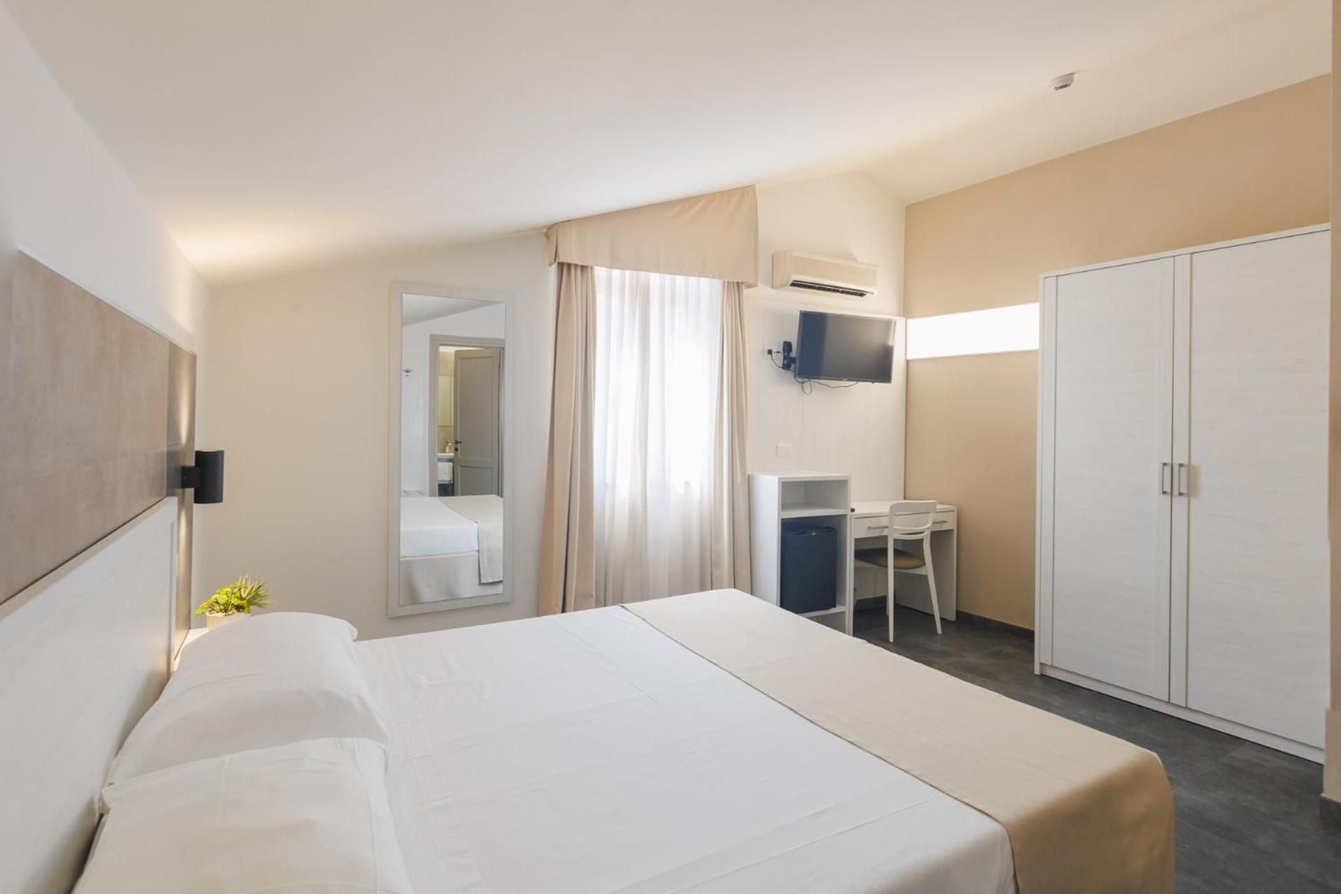Hotel Le Mura Foligno Exterior photo