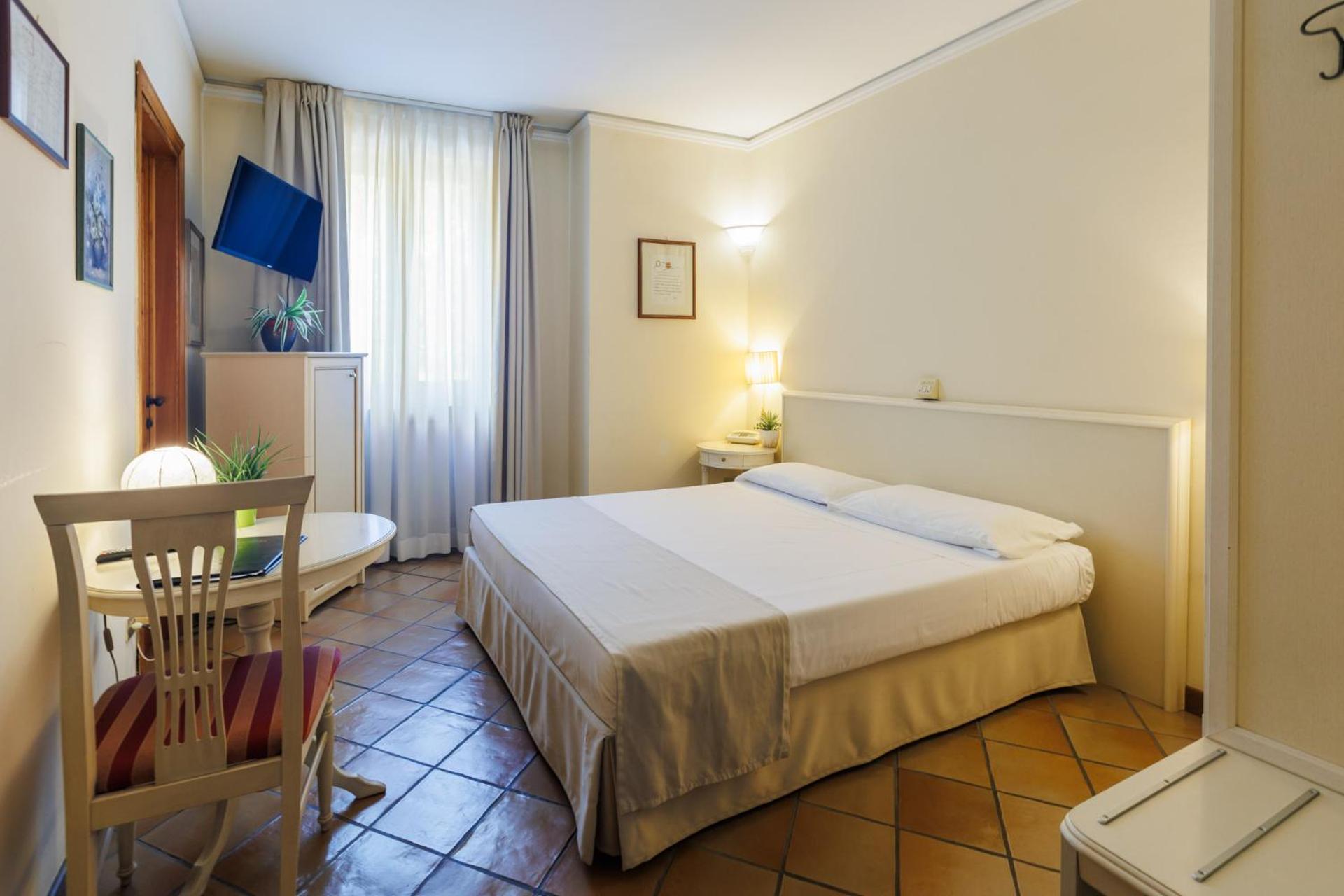 Hotel Le Mura Foligno Exterior photo